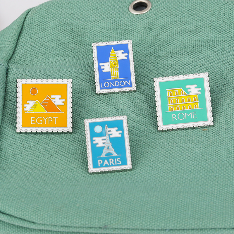 Fancy Album Alloy Badge Backpa - đánh giá và giá Travel Accessories London